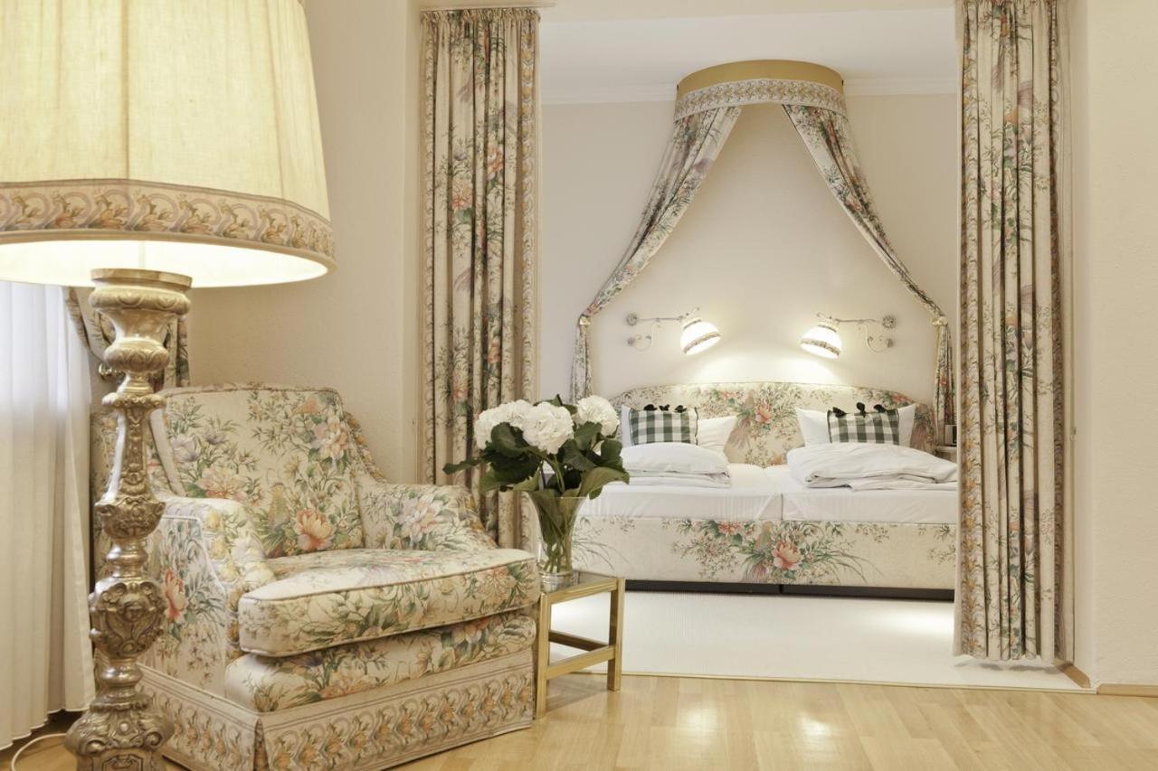 Hotel Adolphine 3*